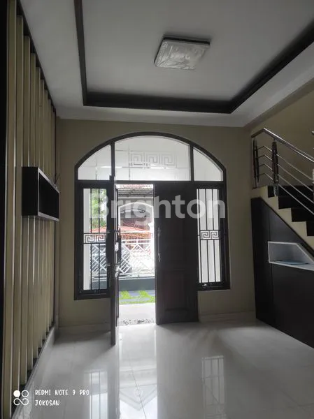 image RUMAH PREMIUM SEMI FURNISH DEKAT MIROTA GODEAN JOGJA (5)