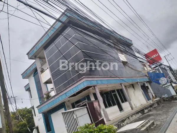 image BANGUNAN KOMERSIAL 4 LANTAI DI JL. JEND. SUDIRMAN BALIKPAPAN  (2)