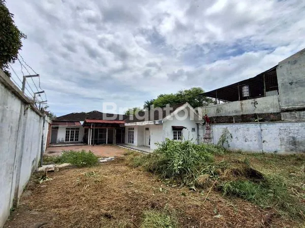 image RUMAH LUAS JALAN STM MEDAN  (7)