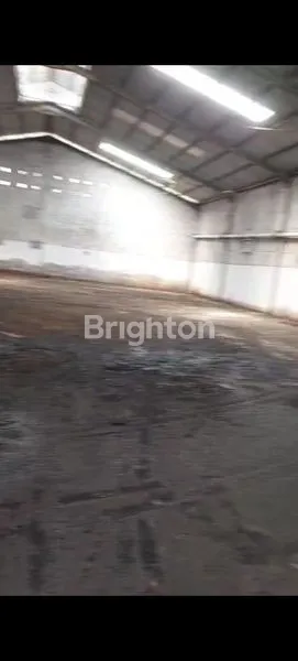 image DISEWAKAN GUDANG KAV DPR CIPONDOH TANGERANG (2)