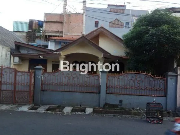 image RUMAH LAMA MURAH SETIABUDI JAKARTA SELATAN (1)