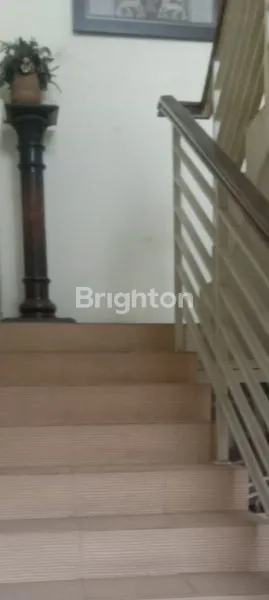 image RUMAH 2 LANTAI NOL JALAN MERR SURABAYA (5)