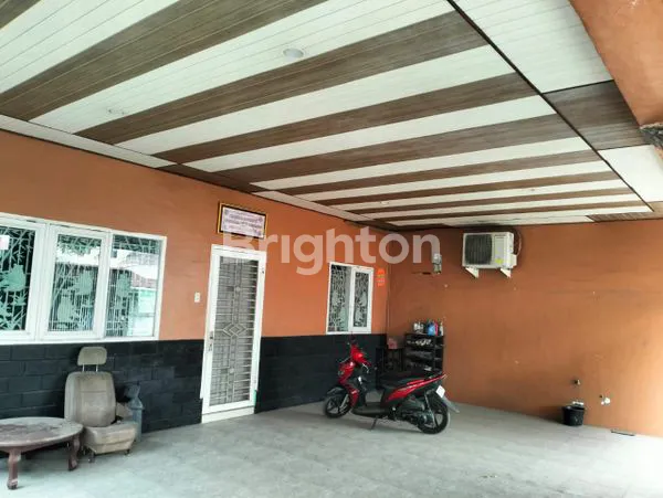 image RUMAH MEWAH LT 200M² DI GARU 3 MEDAN (8)