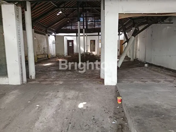 image DI JUAL RUKO EX SHOWROOM DI PINGGIR JALAN BY PASS JIMBARAN  (5)