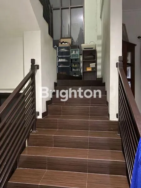 image RUMAH MEWAH 5KT DI JATIWARINGIN ASRI (6)