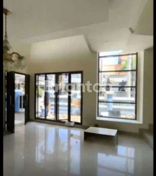 image RUMAH 2 LANTAI HADAP SELATAN – NYAMAN & SIAP HUNI (5)