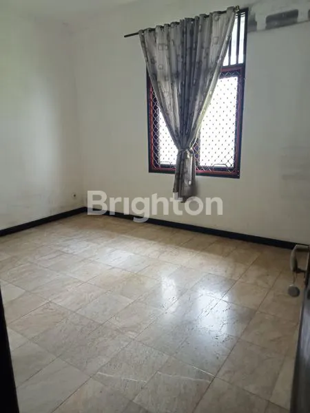 image DISEWAKAN RUMAH NYAMAN DI KEMNG PRATAMA 1 (3)