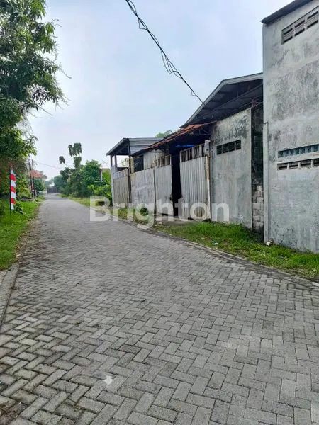 image GUDANG LUAS 1.550M² DEKAT TOL DRIYOREJO (6)