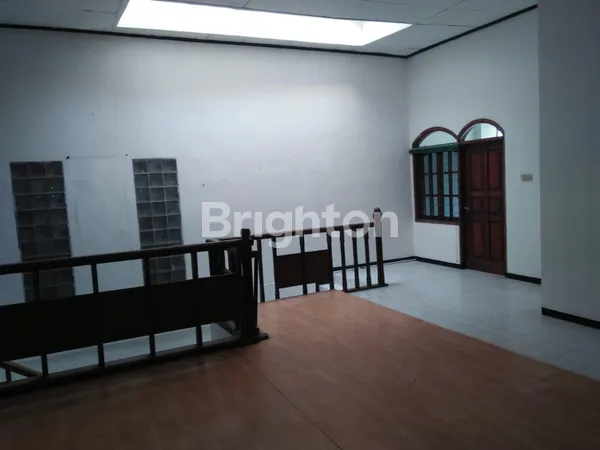 image DISEWAKAN RUMAH SIAP HUNI DENGAN JUMLAH KAMAR BANYAK, LOKASI DI KAYU PUTIH, PULO GADUNG, JAKARTA TIMUR (5)