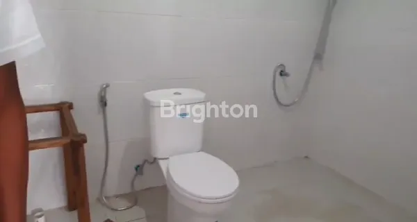 image RUMAH STRATEGIS HALAMAN LUAS DI JANTUNG DENPASAR BARAT – COCOK UNTUK HUNIAN & INVESTASI (4)