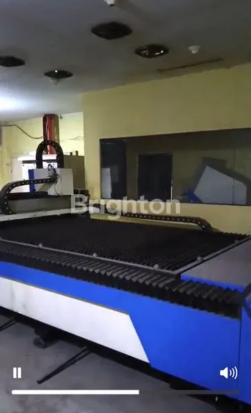 image DI JUAL GUDANG BEKAS PABRIK BESERTA 3 UNIT RUKO 3 LANTAI (3)
