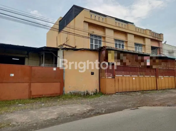 image DI JUAL GUDANG BEKAS PABRIK BESERTA 3 UNIT RUKO 3 LANTAI (5)