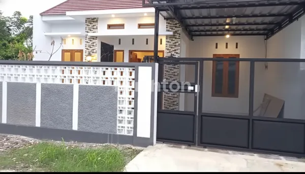 image RUMAH SIAP HUNI 84M2 DEKAT TOL KLODRAN (1)