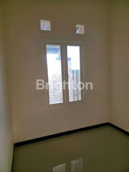 image RUMAH SIAP HUNI 650JT, SHM DI SURABAYA (3)
