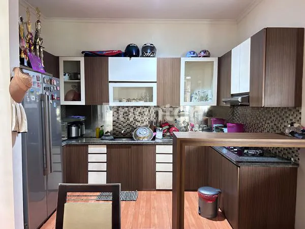 image RUMAH MEWAH 2 LANTAI – METLAND MENTENG, CAKUNG JAKARTA TIMUR (4)