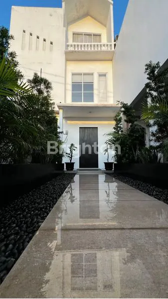 image DEARLY MANSION DI PERMATA HIJAU, SHM, BARU RENOVASI SIAP HUNI MEWAH (1)