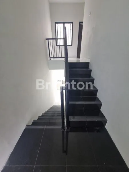 image RMH BARU 2LT KARANGASEM 5MENIT KE UNAIR,DR SOETOMO (4)