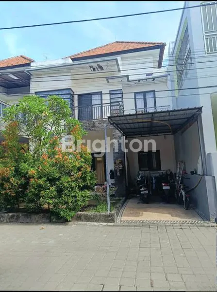 image RUMAH LANTAI 2 DENGAN 3 BR +1 KAMAR ASISTEN RMH TANGGA DI KERTA DALEM DENPASAR (1)