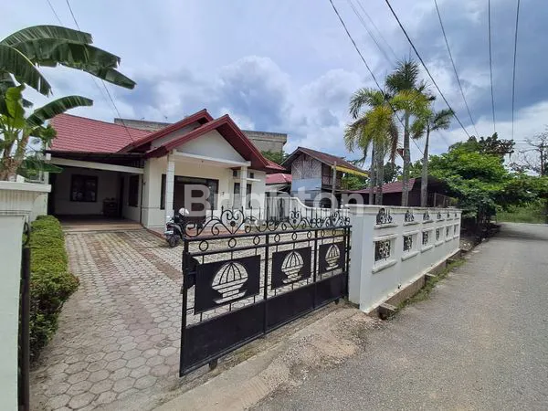 image RUMAH STRATEGIS TENGAH KOTA LT 625M² (1)