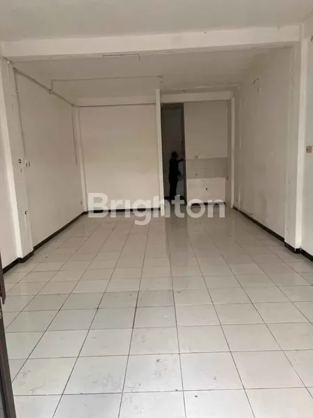 image RUKO RAYA KLAMPIS HADAP JALAN RAYA STRATEGIS RAMAI COCOK USAHA (3)