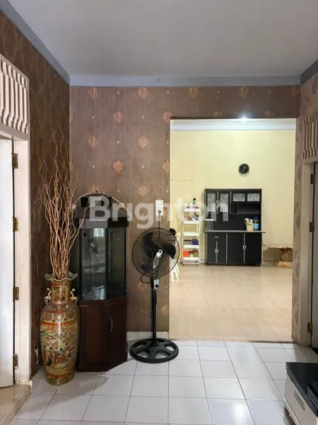 image RUMAH FULL FURNISH LT 225M² DI PANDAU PERMAI (7)