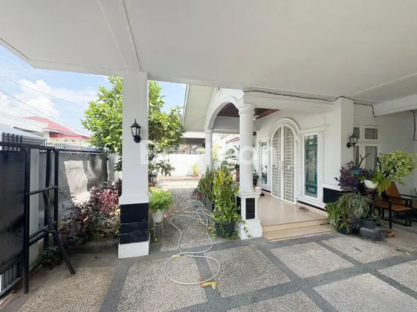 image RUMAH FULL FURNISH LT 225M² DI PANDAU PERMAI (1)