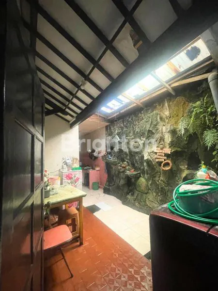 image RUMAH 3 LANTAI TENGAH KOTA MALANG – COCOK UNTUK KOS-KOSAN, DEKAT UB & SOEKARNO HATTA (NEGO) (5)