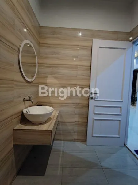 image RUMAH STRATEGIS 2 LANTAI, LT 360M² DI PONTIANAK (5)