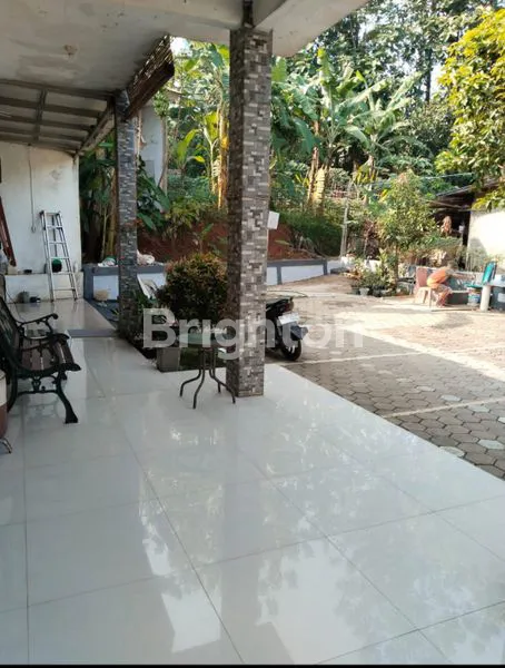 image RUMAH LUAS DI GUNUNG SINDUR (2)