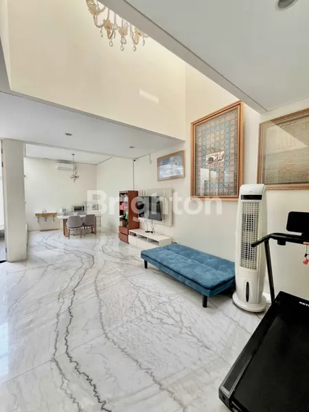 image RUMAH MINIMALIS CITRALAND THE GREENLAKE SIAP HUNI LOKASI ELITE (5)