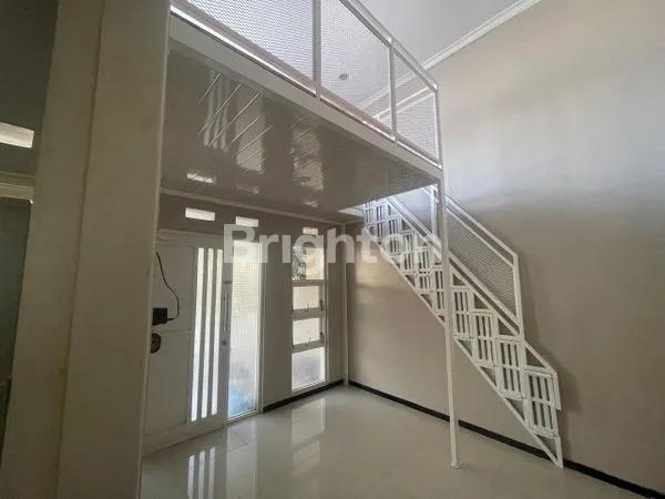 image RUMAH STRATEGIS MALANG, SEMI-FURNISHED & SHM (2)