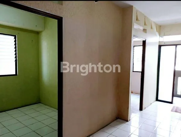 image INVESTASI MENGUNTUNGKAN APARTMENT MURAH 2BR TOWER SAPPHIRE LANTAI RENDAH VIEW KOLAM RENANG DI GATEWAY CICADAS BANDUNG (8)