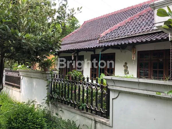 image RUMAH LOKASI STRATEGIS DI SEMARANG SELATAN (5)