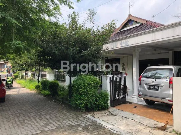 image RUMAH LOKASI STRATEGIS DI SEMARANG SELATAN (1)
