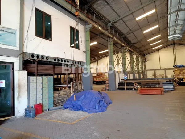 image DIJUAL GUDANG MARGOMULYO SIAP PAKAI, STRATEGIS KOMPLEK PERGUDANGAN (5)