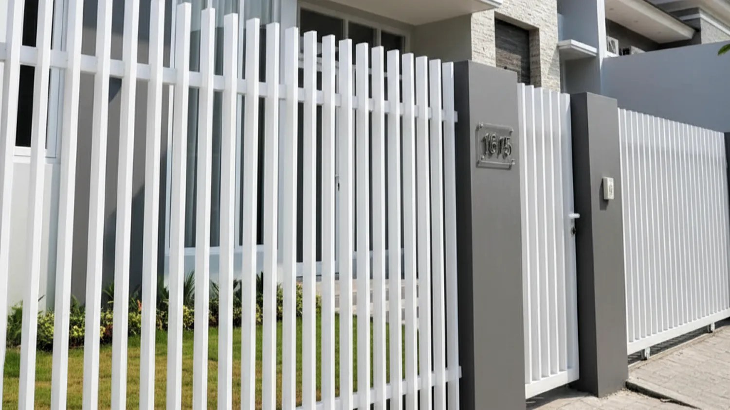 model pagar baja ringan terbaru 2025 9 model minimalis vertikal