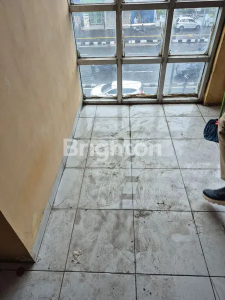 image RUKO STRATEGIS GATOT SUBROTO 4 LANTAI (5)