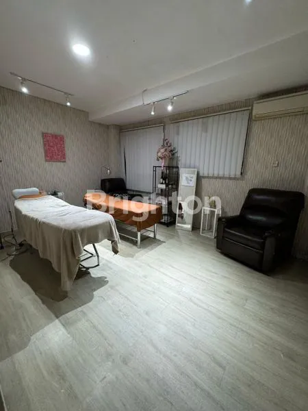 image RUKO FREE PARKING LIPPO CIKARANG (6)