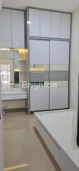 image MINIMALIS 2 LANTAI RUMAH SUKOLILO DIAN REGENCY, DINGIN HADAP SELATAN, BAGUS TERAWAT SIAP HUNI  (2)