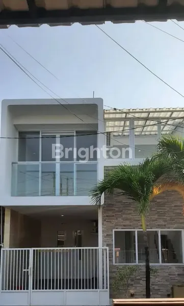 image MINIMALIS 2 LANTAI RUMAH SUKOLILO DIAN REGENCY, DINGIN HADAP SELATAN, BAGUS TERAWAT SIAP HUNI  (1)