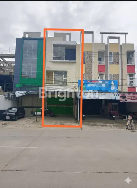 DISEWAKAN RUKO 3 LANTAI STRATEGIS DI JALAN PELITA KOTA SAMARINDA