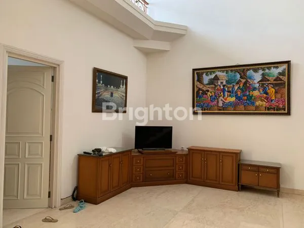 image RUMAH MEWAH LT 455M² DI PASAR REBO (7)