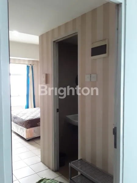 image VIEW POOL APARTEMEN METROPOLIS RAYA TENGGILIS !! (4)