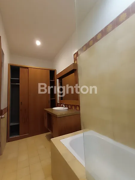 image LEASEHOLD VILLA CLUSTER 3 BEDROOM FULL FURNISHED ONE GATE SYSTEM DI PERERENAN CANGGU (6)