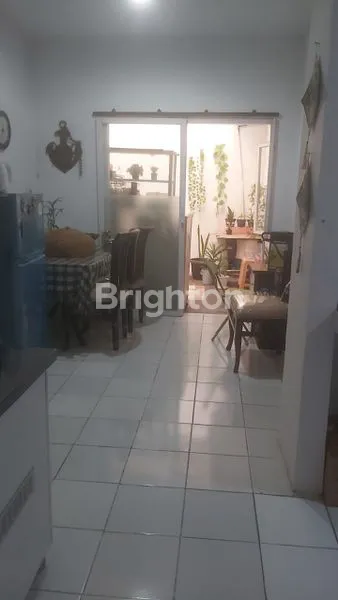 image RUMAH SIAP HUNI DI MEDANG LESTARI, GADING SERPONG, TANGERANG SELATAN (5)