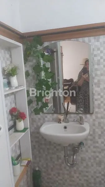 image RUMAH SIAP HUNI DI MEDANG LESTARI, GADING SERPONG, TANGERANG SELATAN (8)