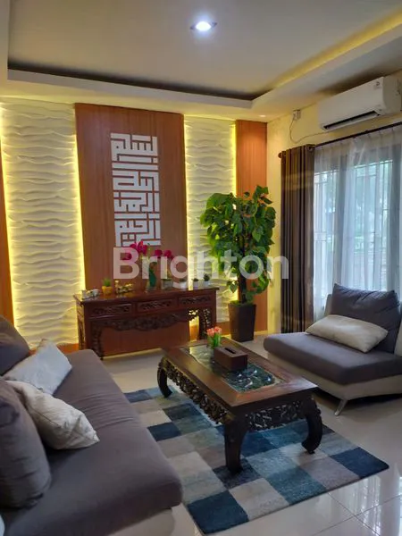 image BALIKPAPAN - RUMAH CANTIK FULLY FURNISHED DI LOKASI FAVORIT (G084) (1)