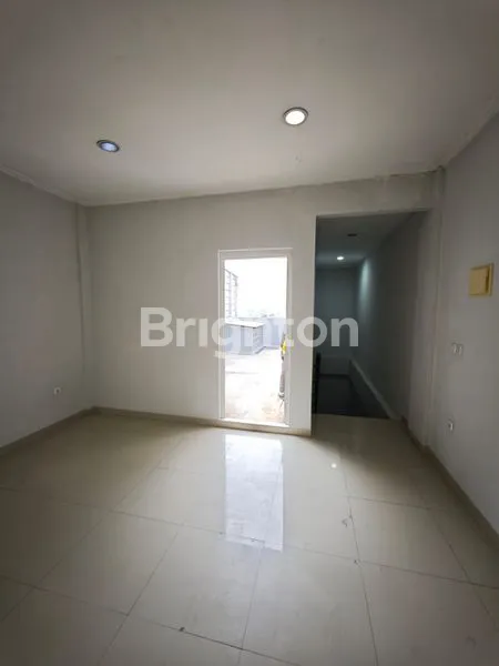 image RUKO GREEN VILLAGE RUKAN GINZA\NHADAP JALAN RAYA HASYIM ASHARI TANGERANG (5)