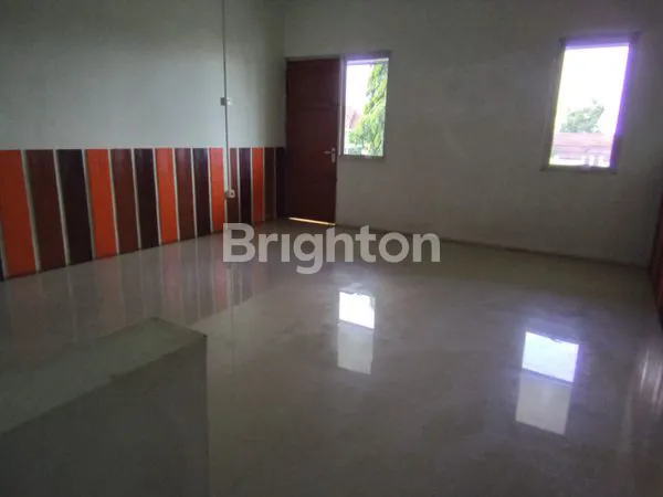 image RUKO 2 LANTAI SIAP USAHA DI JALAN RAYA PENGGING (4)