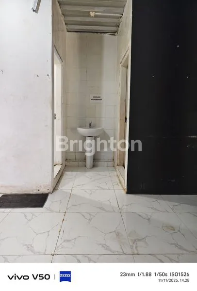 image DISEWAKAN — RUANG USAHA (RUKO) STRATEGIS DI CILANDAK, JAKARTA SELATAN! (8)